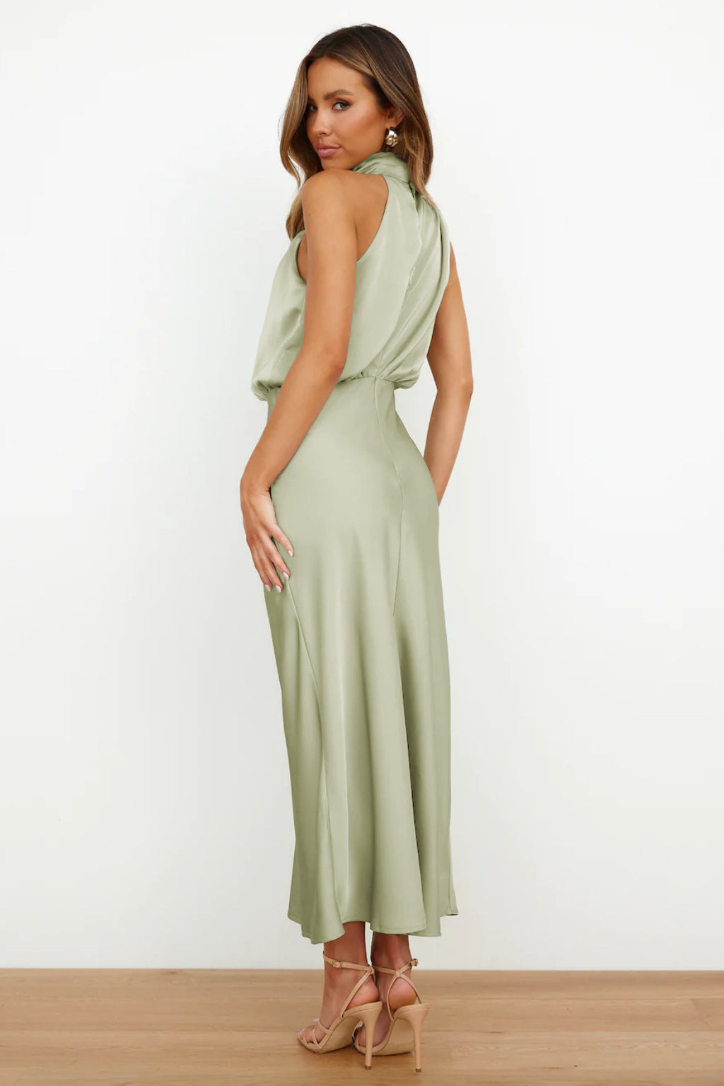 Wholesale  spring and summer hot new high-end satin sleeveless dress elegant
